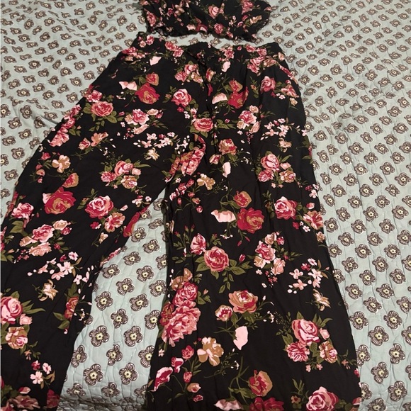 Indero Floral Black Jumpsuit - Picture 2 of 3